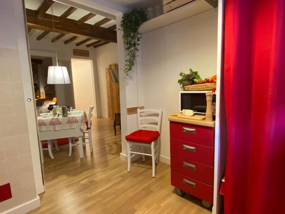 San Lorenzo Apartment In Red Floransa Dış mekan fotoğraf