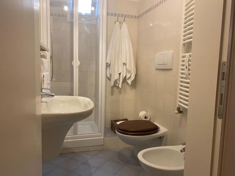 San Lorenzo Apartment In Red Floransa Dış mekan fotoğraf