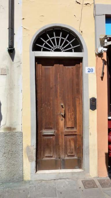 San Lorenzo Apartment In Red Floransa Dış mekan fotoğraf