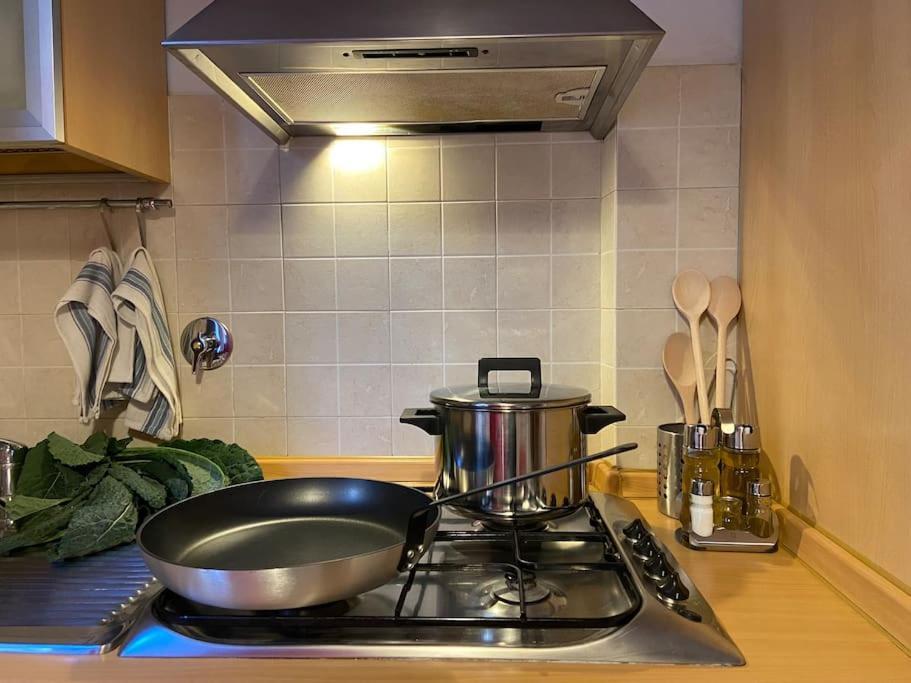 San Lorenzo Apartment In Red Floransa Dış mekan fotoğraf